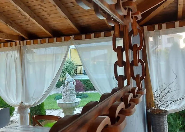 Boutique Amalia 3* 切尔诺莫雷茨